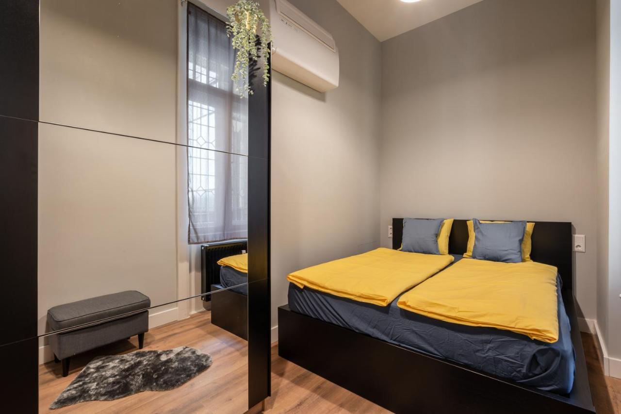 Buenos Boutique - A/C, 2 Bathrms, Amazing View Appartement Boedapest Buitenkant foto